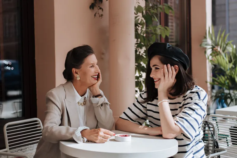 Passing the Torch: A Thoughtful Guide to Heirloom Jewelry Succession and the Emotions That Come With It
