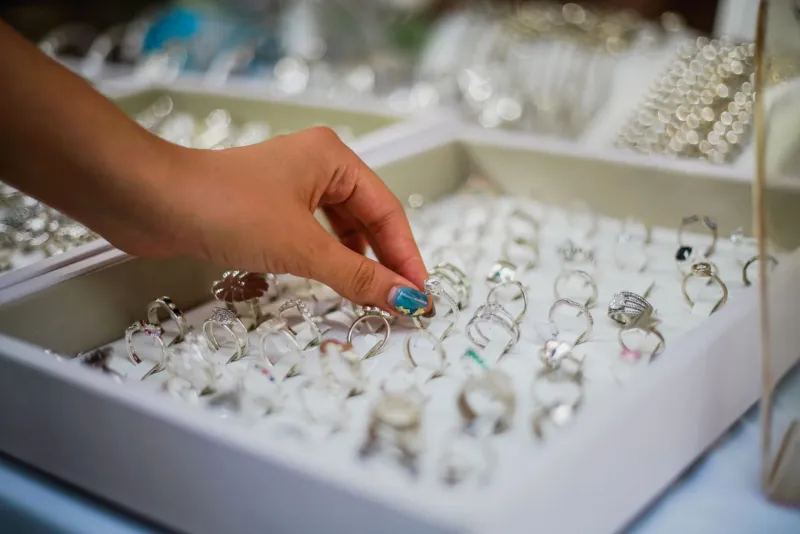 Unmistakable: The Signals That Tell You a Piece of Jewelry Is Genuinely Yours