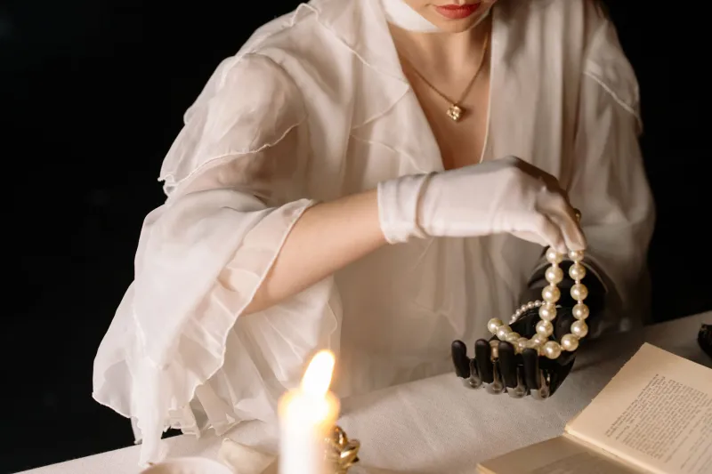 When the Heart Outbids the Market: Rethinking What Jewelry Is Truly Worth